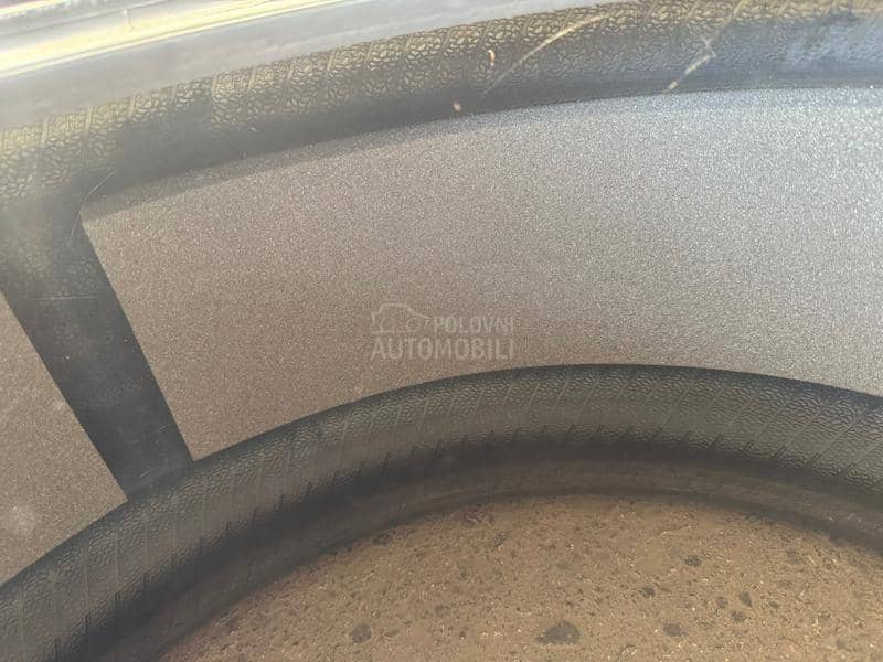 Pirelli 275/35 R21 Letnja