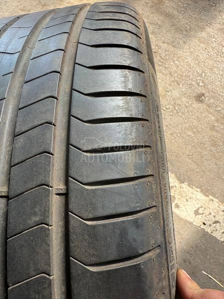 Pirelli 275/35 R21 Letnja
