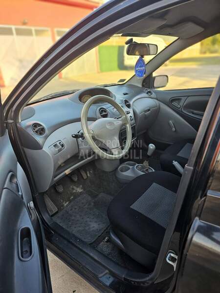 Toyota Yaris 1.0