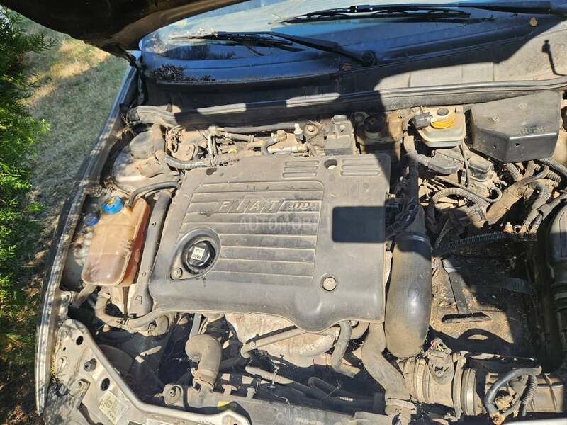 Fiat Marea 1.9 jtd 2001. god. -  kompletan auto u delovima