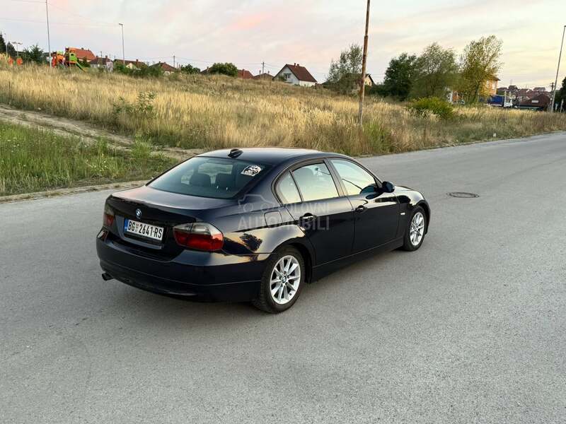 BMW 320 