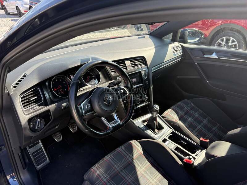 Volkswagen Golf 7 2.0 GTI Xenon Nav