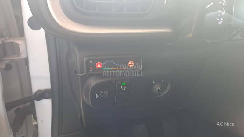 Citroen C3 1.5 BLU NAV LED USB