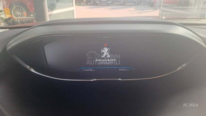 Peugeot 3008 1.5 BLU NAV ALU LED