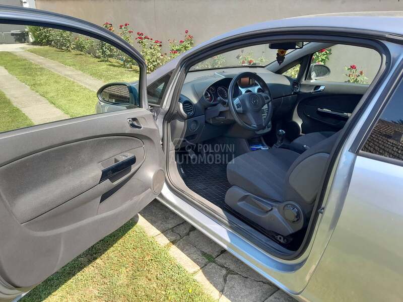 Opel Corsa D 125 HP Njoy
