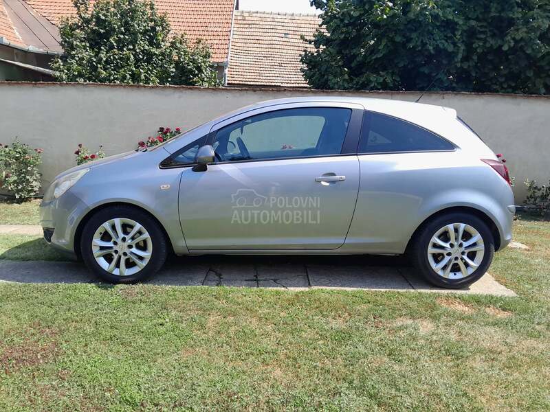 Opel Corsa D 125 HP Njoy