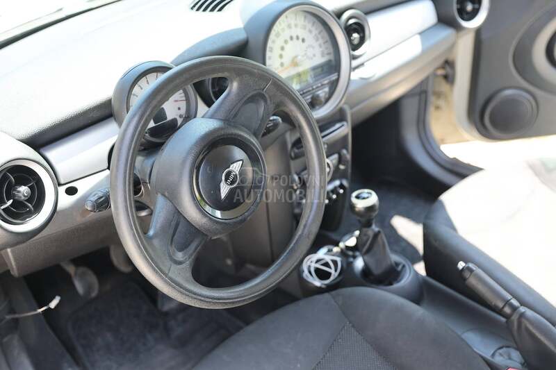 MINI One 1,6