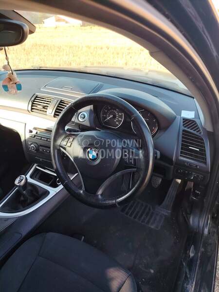 BMW 120 -  kompletan auto u delovima
