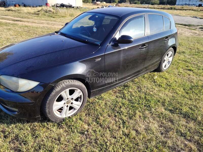 BMW 120 -  kompletan auto u delovima