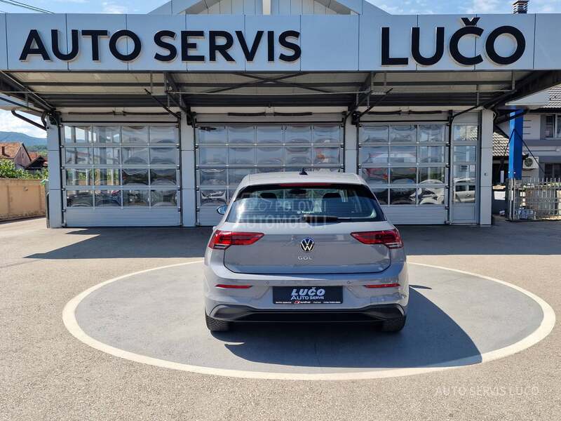 Volkswagen Golf 8 1.5 TGI