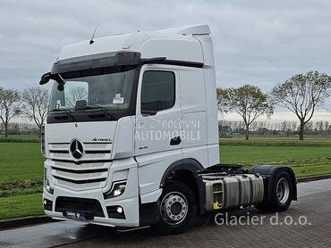 Mercedes Benz 1845 300hkm