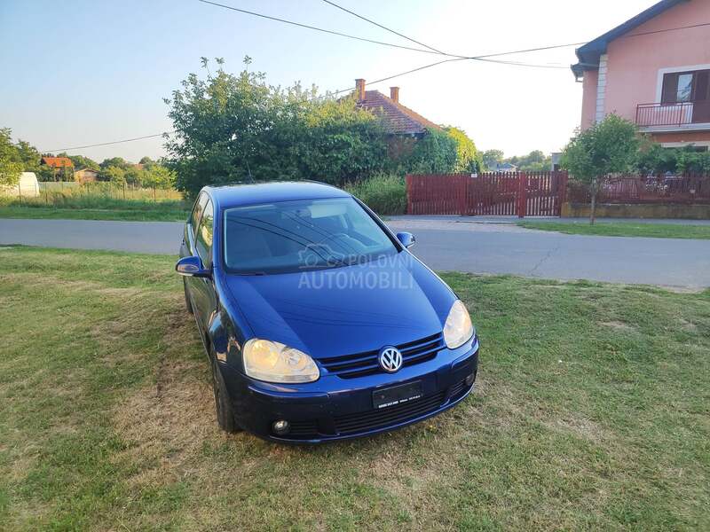 Volkswagen Golf 5 1.6 FSI CH