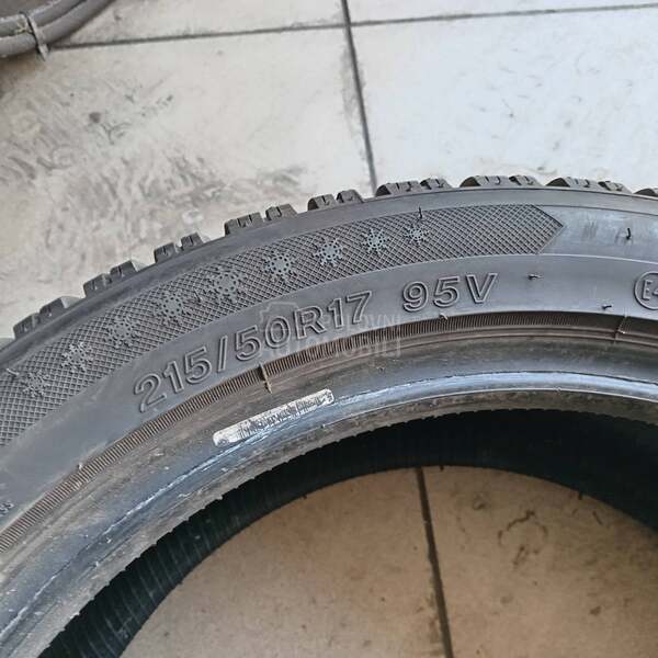 Lassa 215/50 R17 Zimska