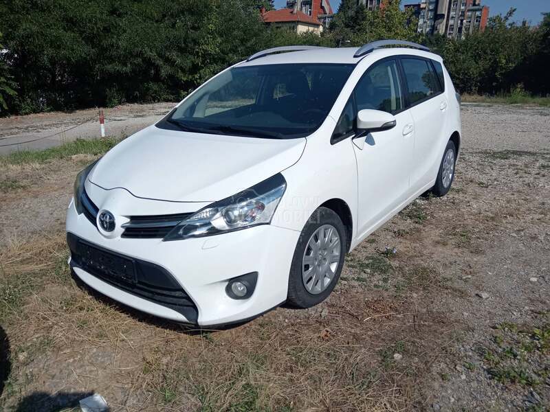 Toyota Verso 
