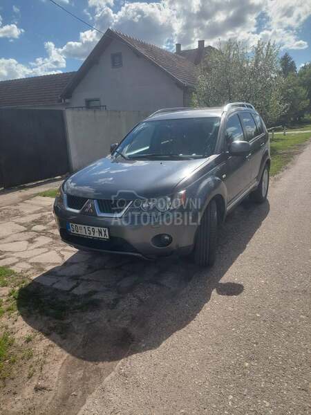 Mitsubishi Outlander 