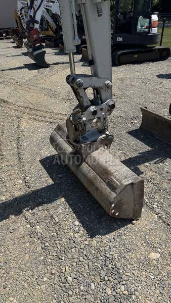 Takeuchi TB 235