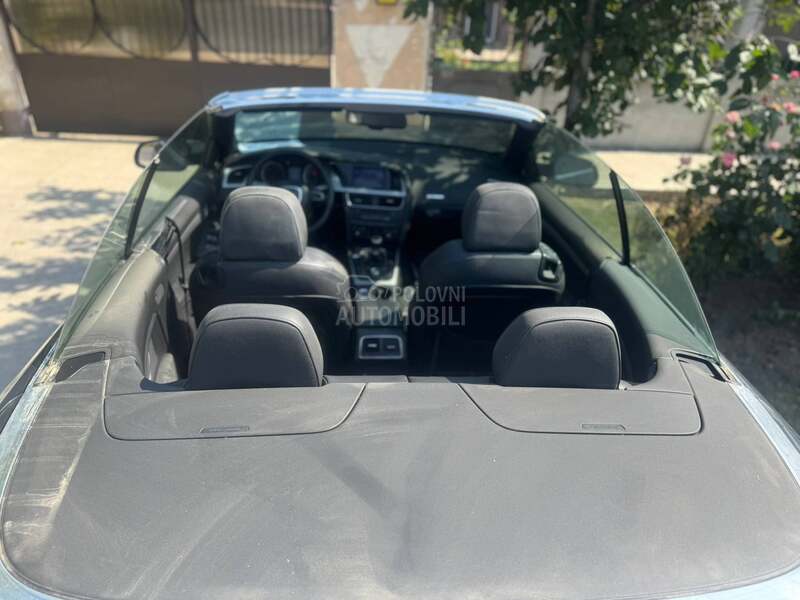 Audi A5 U V O Z   C H