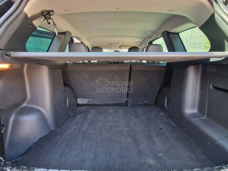 Dacia Duster 1.6 77 k.w. N0V N0V