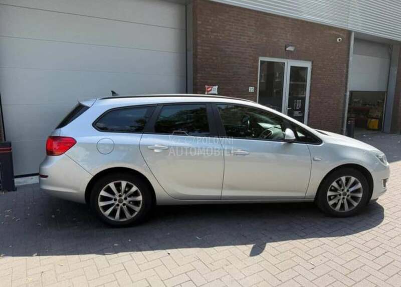 Opel Astra J 1.7CDTI COSMO