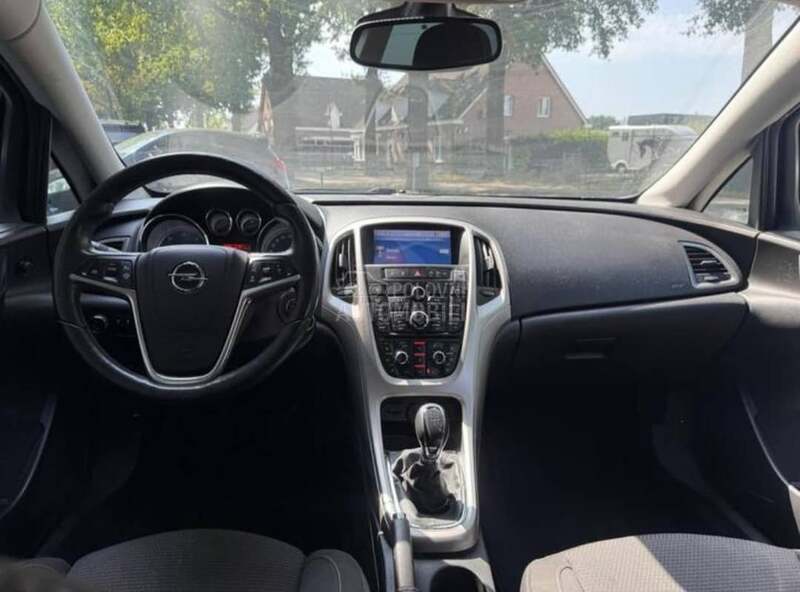 Opel Astra J 1.7CDTI COSMO