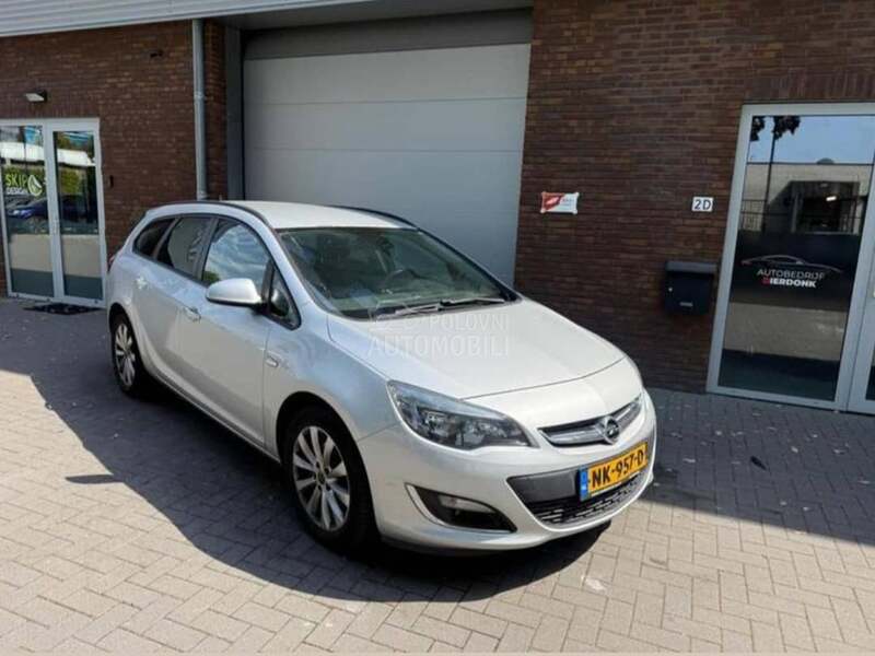 Opel Astra J 1.7CDTI COSMO