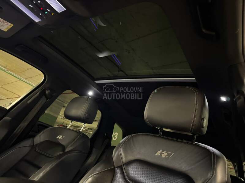Volkswagen Touareg R line