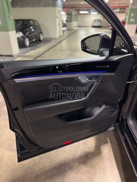 Volkswagen Touareg R line