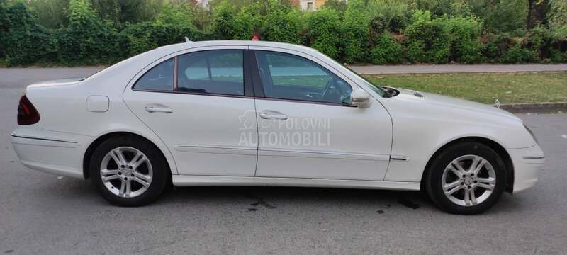 Mercedes Benz E 220 Avantgarde