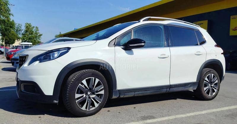 Peugeot 2008 Allure, Blue HDI 1,5