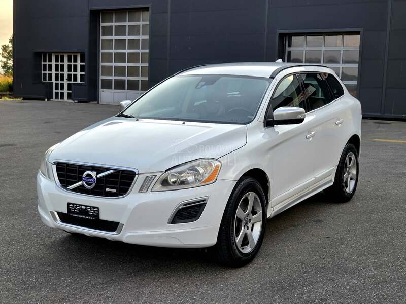 Volvo XC60 /2.0d R Design/