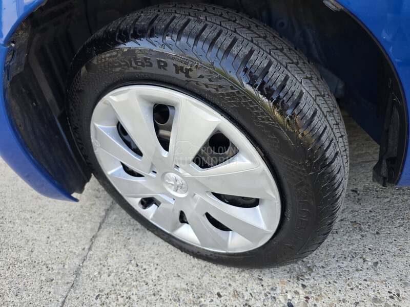 Peugeot 107 resty 1.0 b