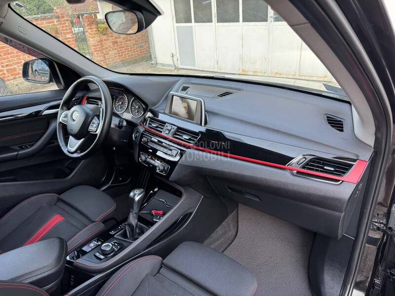 BMW X1 SPORT line Xdrive