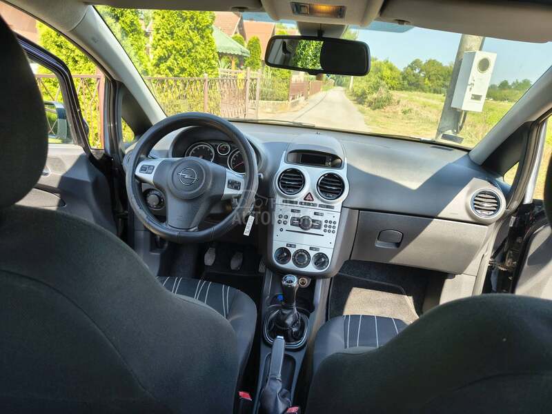 Opel Corsa D 