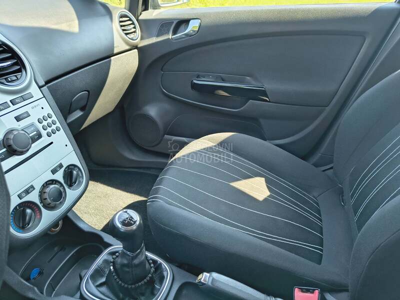 Opel Corsa D 