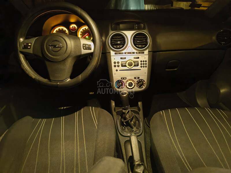 Opel Corsa D 