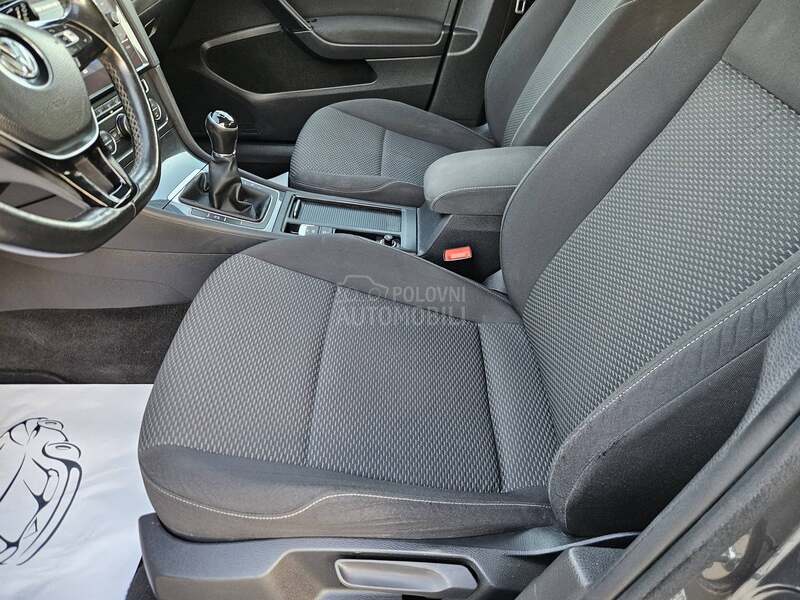 Volkswagen Golf 7 NEW MOD 1.6 TDI