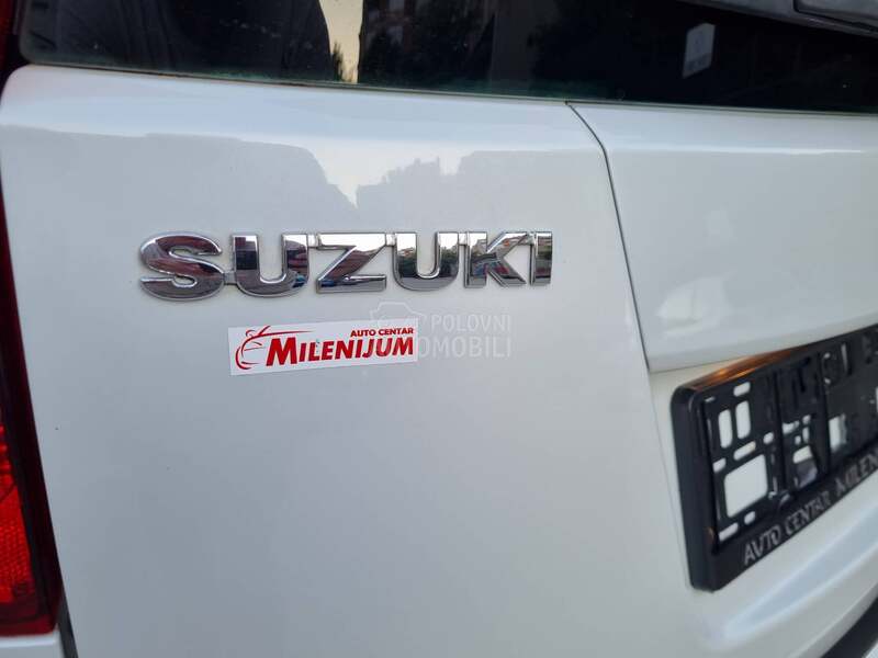 Suzuki Splash C R O S S