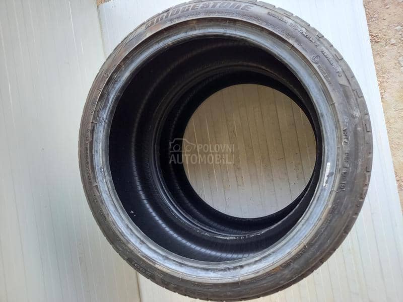 Bridgestone 225/40 R18 Letnja