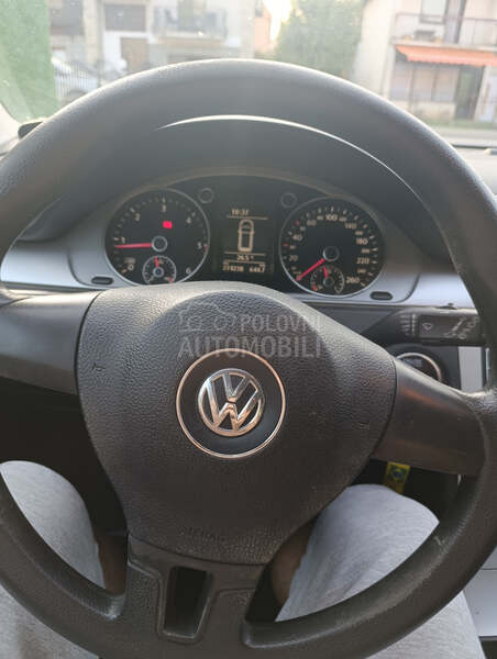 Volkswagen Passat B7 1.6