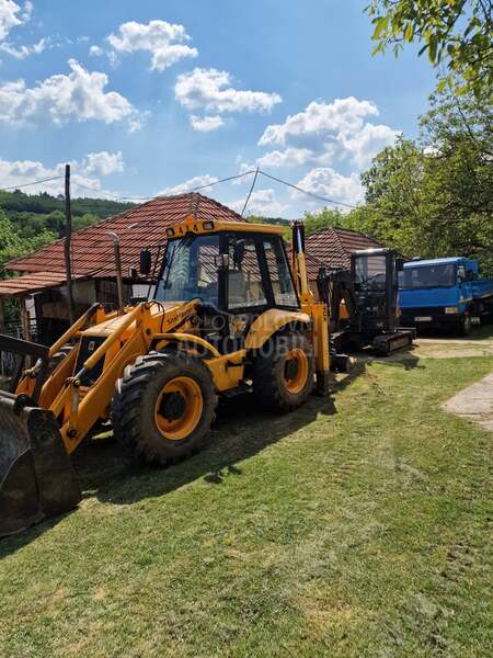 JCB 4CX