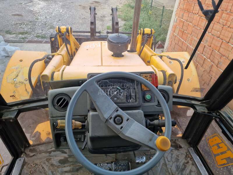 JCB 4CX