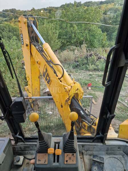 JCB 4CX