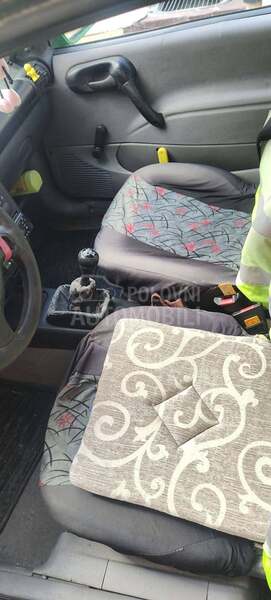 Opel Corsa B 