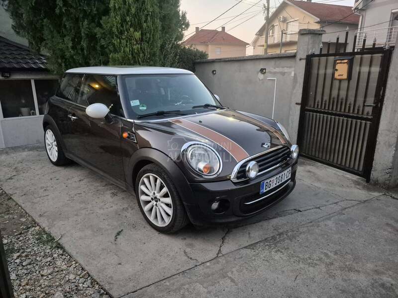 MINI Cooper 