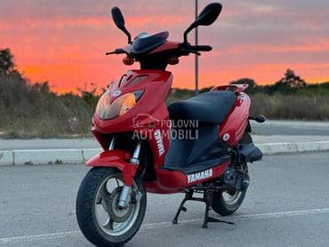 Yamaha YM 4T za 2 osobe Yamaha YM 4T za 2 osobe