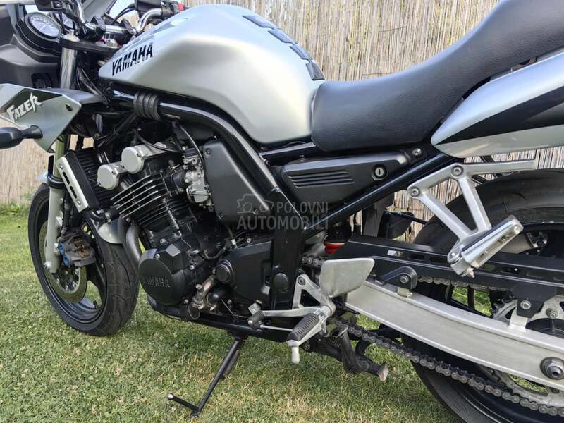 Yamaha Fazer 600