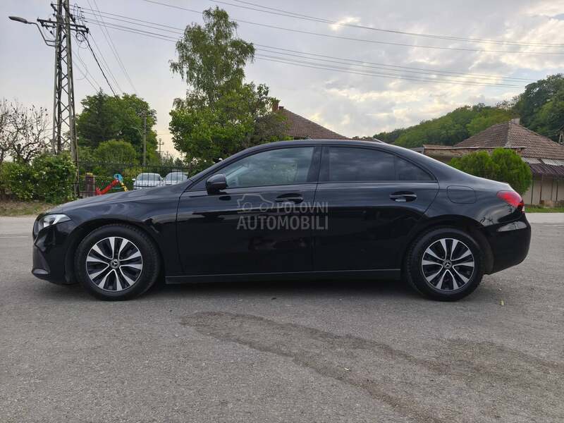 Mercedes Benz A 180 Business Solution