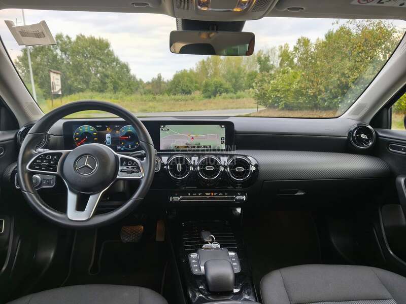 Mercedes Benz A 180 Business Solution