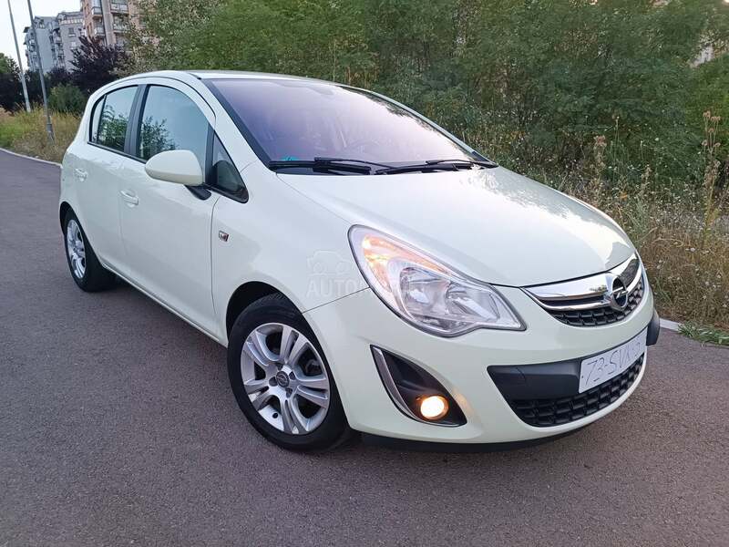 Opel Corsa D 1.3d 95hp COSMO
