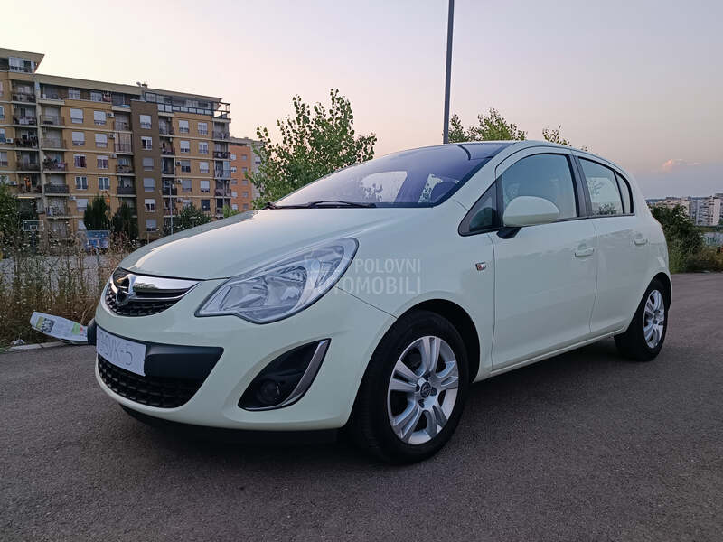 Opel Corsa D 1.3d 95hp COSMO